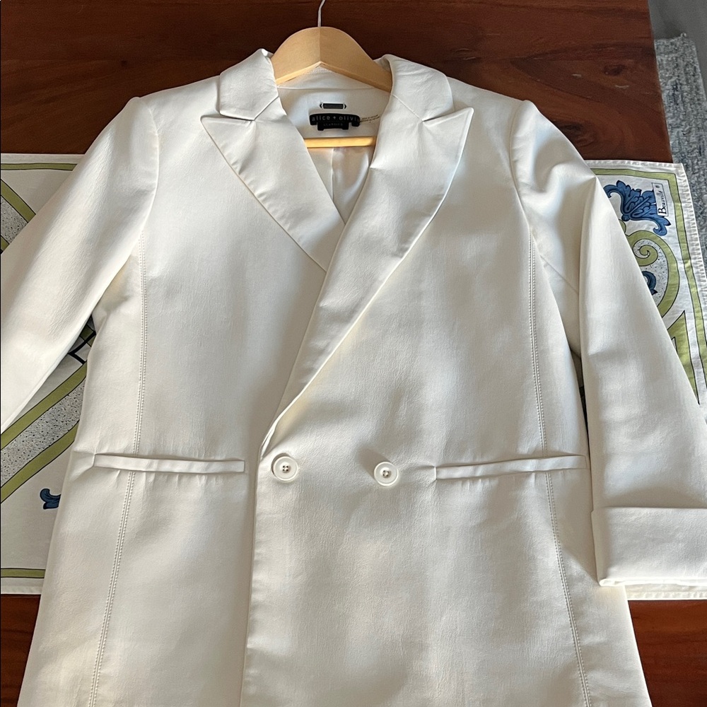Alice + Olivia Vegan Leather White Classic Blazer